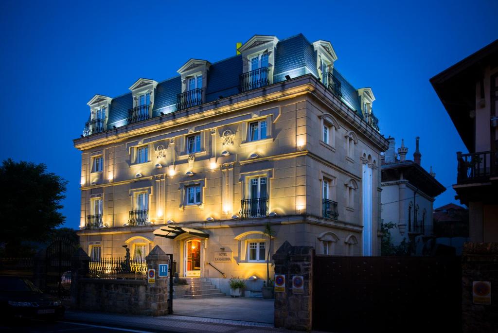Hotels In Gulberg Lahore