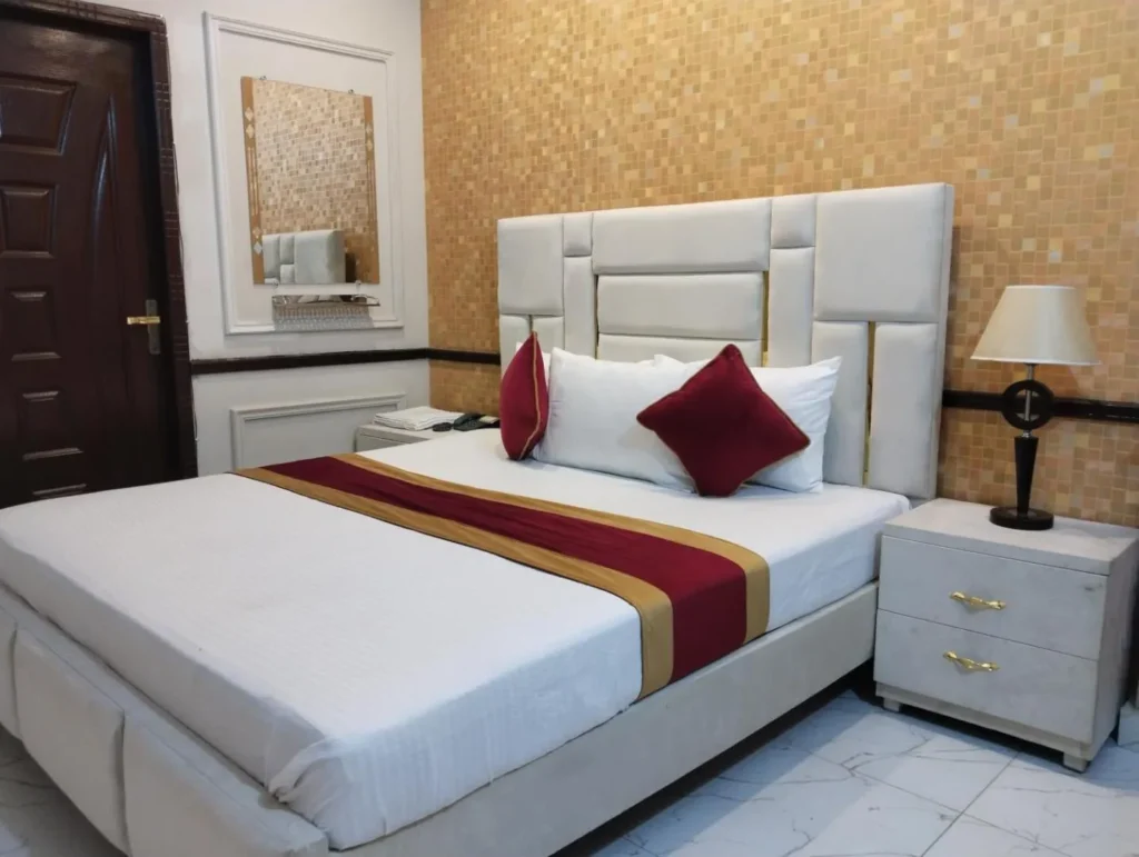 Comfort Zone Hotel Johar Town